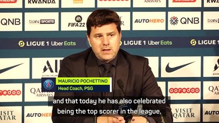 Télécharger la video: Pochettino and PSG players react to Mbappe staying