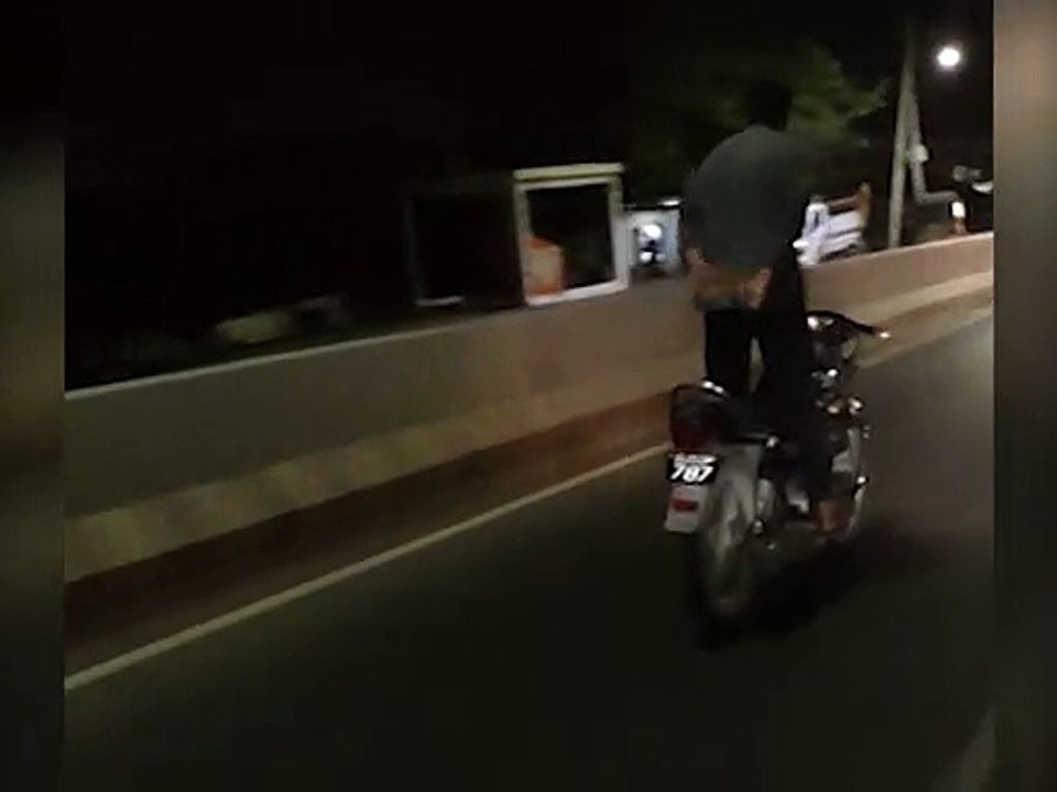 રાજકોટ પોલીસને પડકાર ફેંકતો સ્ટંટમેન