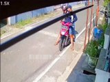 Ini Tampang Maling Motor di Tugu Kecil Prabumulih Terekam Kamera CCTV