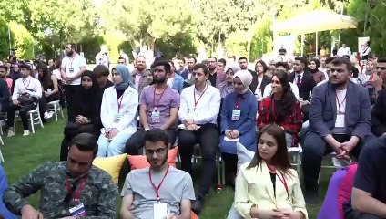 Gençlerin yurt dışı algısı ele alındı