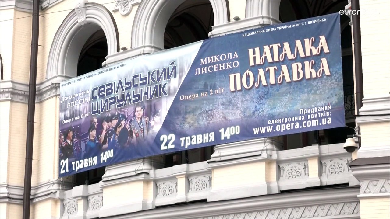 Música clássica substitui ruído das sirenes na reabertura da ópera de Kiev