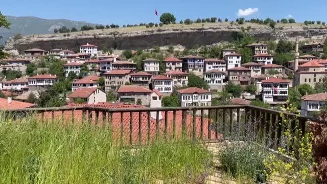 Safranbolu'da hafta sonu ziyaretçi yoğunluğu yaşanıyor