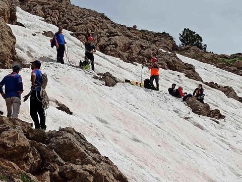 Mantar toplamaya giderken bacağını kıran vatandaşın imdadına AFAD, jandarma ve 112 yetişti