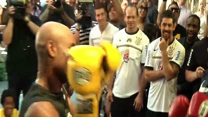 ufc  steven seagal. anderson silva Ronaldinho