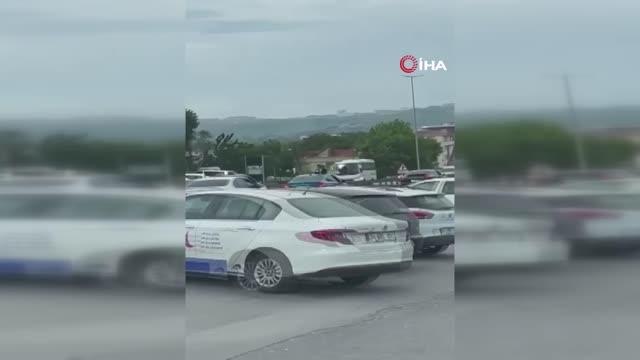 E-5'teki düğün konvoyunda havaya ateş açan magandalar kamerada