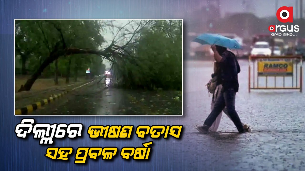 Delhi thunderstorms bring chaos to city, Several Flights Delayed