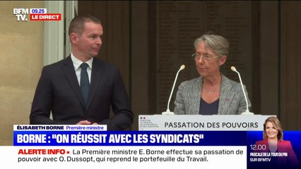 Passation de pouvoir au ministère du Travail: Élisabeth Borne se dit "fière de quitter ce ministère alors que le plein emploi est à portée de main"