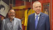 Türk müziği performansı dinleyen Cumhurbaşkanı Erdoğan espriyi patlattı: Sıkıysa Müslüm Baba söyleyin