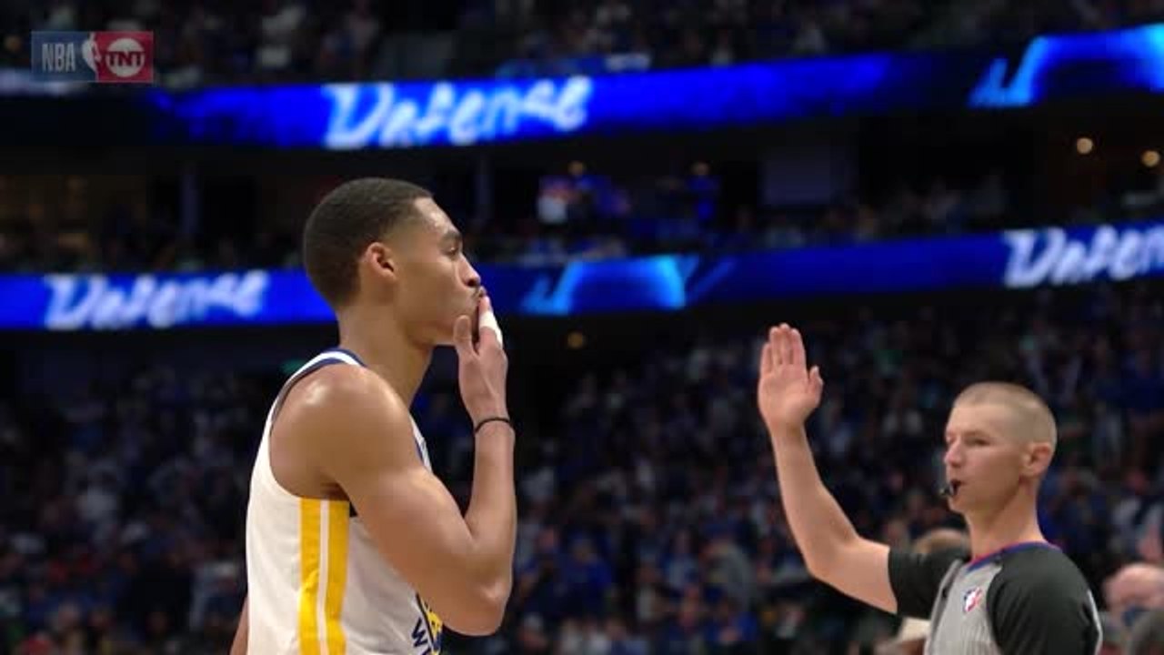 Warriors take commanding 3-0 lead against Mavericks