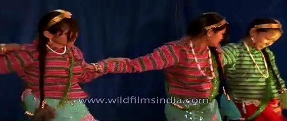 Rung girls perform Nepali song in Kumaon
