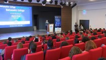 TÜRKİYE'NİN DÖRT BİR YANINDAN ÖĞRETMENLERE 'DİL ÖĞRETİMİNDE YENİ UFUKLAR' KONFERANSI DÜZENLENDİ