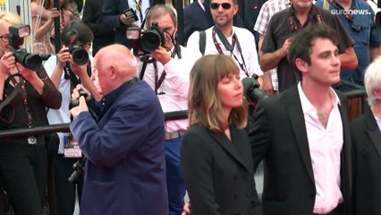 فيديو | ناشطات يرفعن في مهرجان كانّ أسماء نساء قتلن خلال السنة الماضية