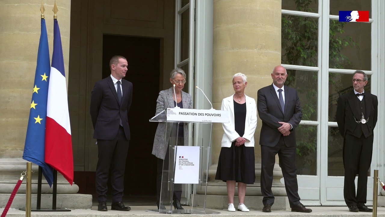 Cérémonie de passation des pouvoirs