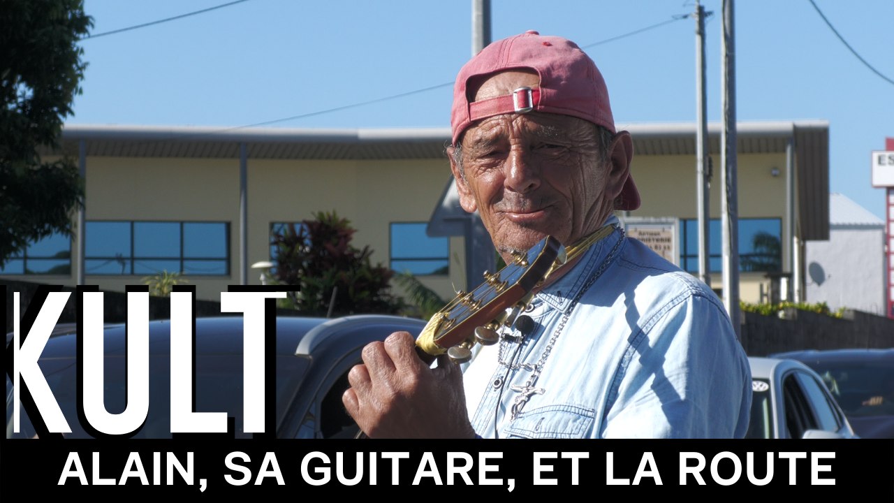 Alain, sa guitare, et la route