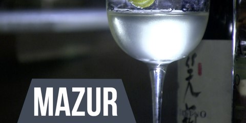 La recette d'un délicieux cocktail au saké et au bourbon