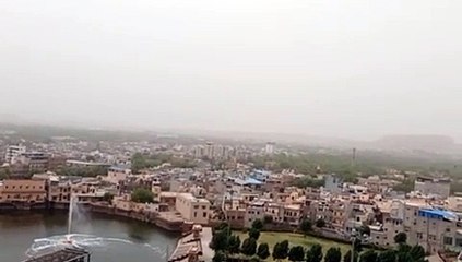 तेज हवाओं से पारा लुढ़का