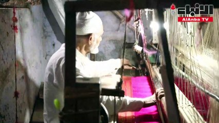 المكننة والإنتاج الصيني يهددان حياكة الساري يدوياً في فاراناسي الهندية