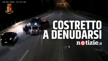 Avellino, calciatore aggredito dagli ultrà: costretto a denudarsi perché "Indegno"