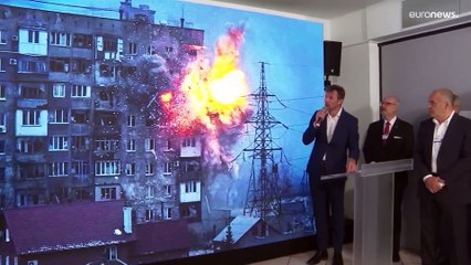 A Davos, la "Maison des crimes de guerre russes" a ouvert ses portes