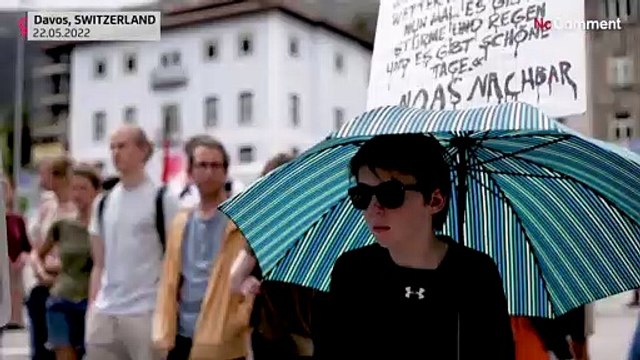 بدون تعليق: نشطاء البيئة يتظاهرون قبيل انطلاق منتدى دافوس في سويسرا