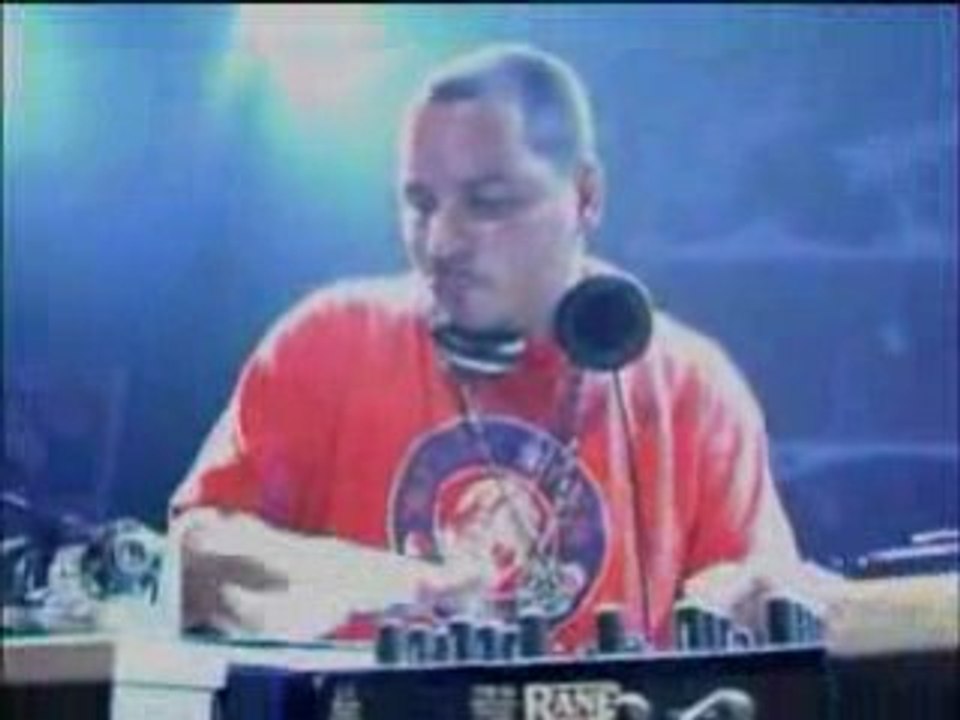 mixmaster mike-Scratch - All The Way Live