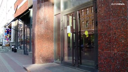 "Старбакс" уходит из России