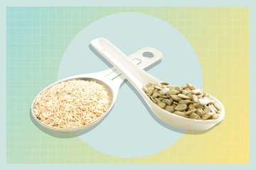 What's the Difference Between Insoluble and Soluble Fiber, According to a Dietitian