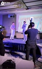 Ca sĩ Khải Đăng hát nhạc thất tình trong đám cưới Bùi Tiến Dũng