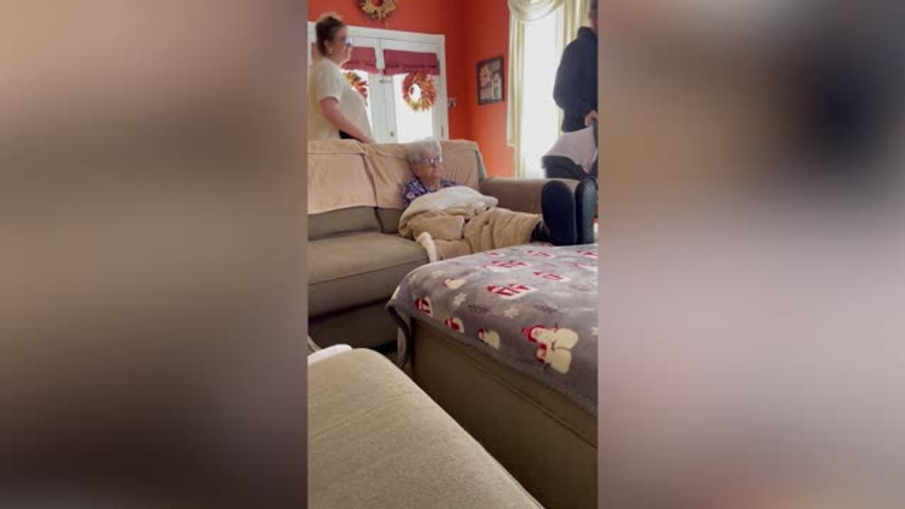 Military Grandson Surprises Terminally Ill Grandma In Hospice | Happily TV