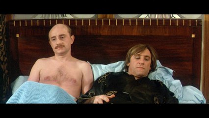 TENUE DE SOIREE Film Extrait - Le baiser