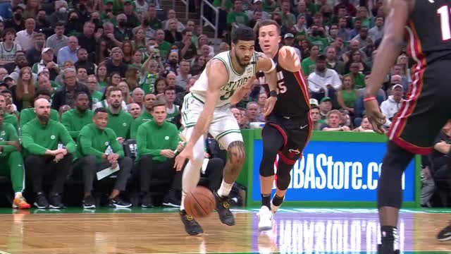 Tatum scores 31 as Celtics level series with Heat
