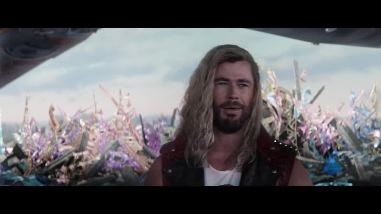 Thor  Love and Thunder - Bande-annonce officiel...
