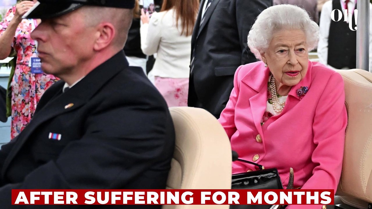 Queen tours Chelsea Flower Show in a luxury golf buggy