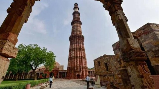Qutub Minar mosque's walls have sculptures of Hindu deities, says Imam | Watch