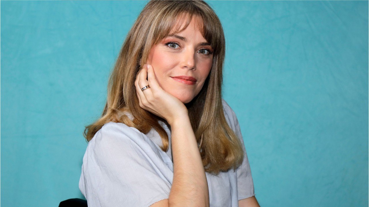 VOICI : Star Academy : Emma Daumas bientôt de retour ? Cette condition à laquelle elle ne dérogera pas