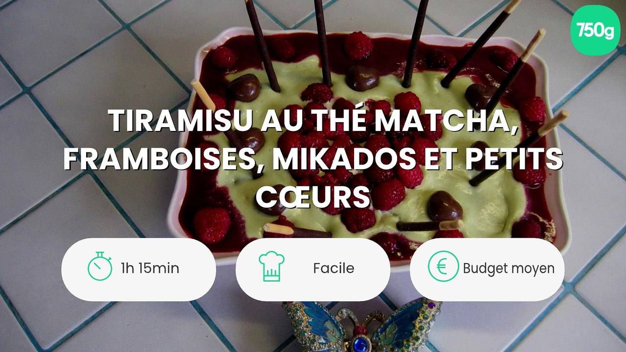 Tiramisu au thé Matcha, framboises, mikados et petits cœurs