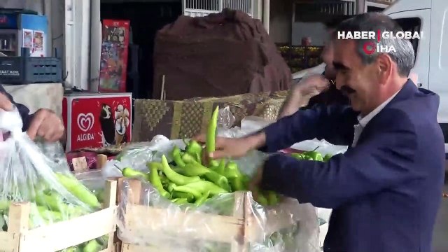 Sosyal medyanın konuştuğu pazarcı ve hal esnafının yeni videosu ortaya çıktı