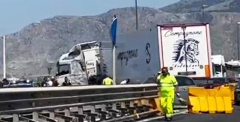 Palermo - Scontro tra auto e Tir sulla A29 (24.05.22)