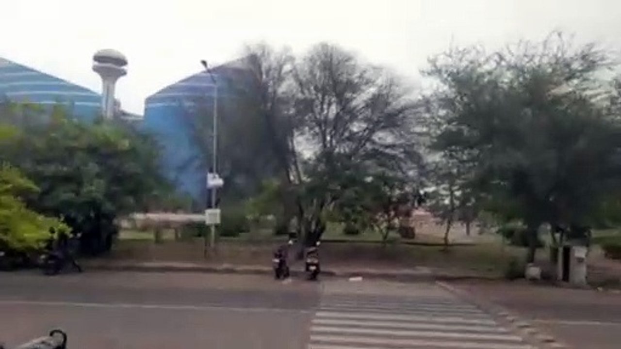 Weather Update- कल 10 जिलों में 30 से 40 किलोमीटर प्रति घंटे की र$फ्तार से तेज हवा का अलर्ट