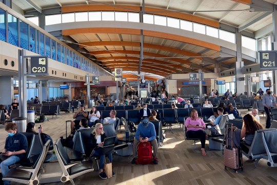 United Airlines CEO on Summer Travel, Masks on Planes, and Why You Need to Get to the Airport Extra Early