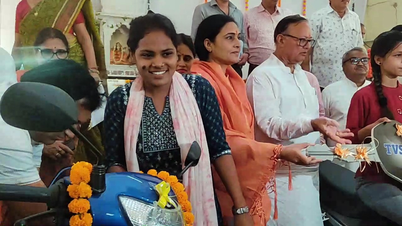 सोमेश्वरपुरी स्कूल महात्मा गांधी इंग्लिश मीडियम...