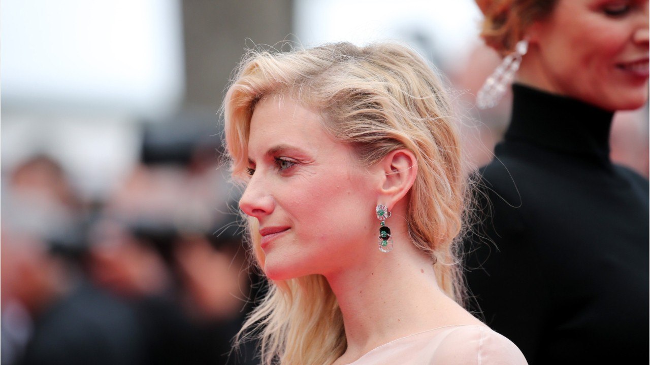 GALA VIDEO - Mélanie Laurent : ce conseil que Gérard Depardieu lui avait donné à ses débuts