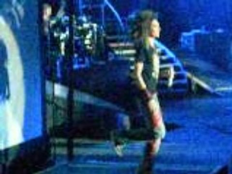 Début Wir sterben niemals aus Bercy 9.03 Tokio Hotel