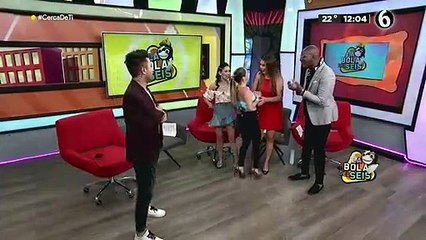 Conductora sufre bochornoso accidente en pleno programa