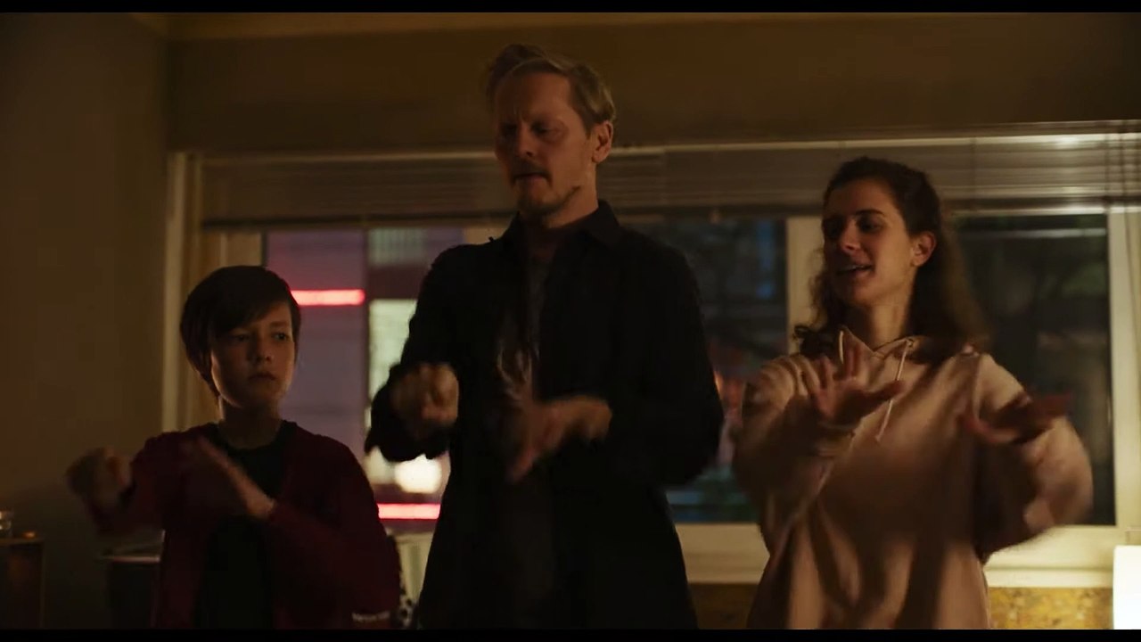 ZWISCHEN UNS Film - Clip und Trailer