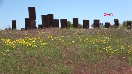 'AHLAT'TAKİ MEZAR TAŞLARI TÜRK TARİHİNİ OKUMAYI ÖĞRETİYOR'