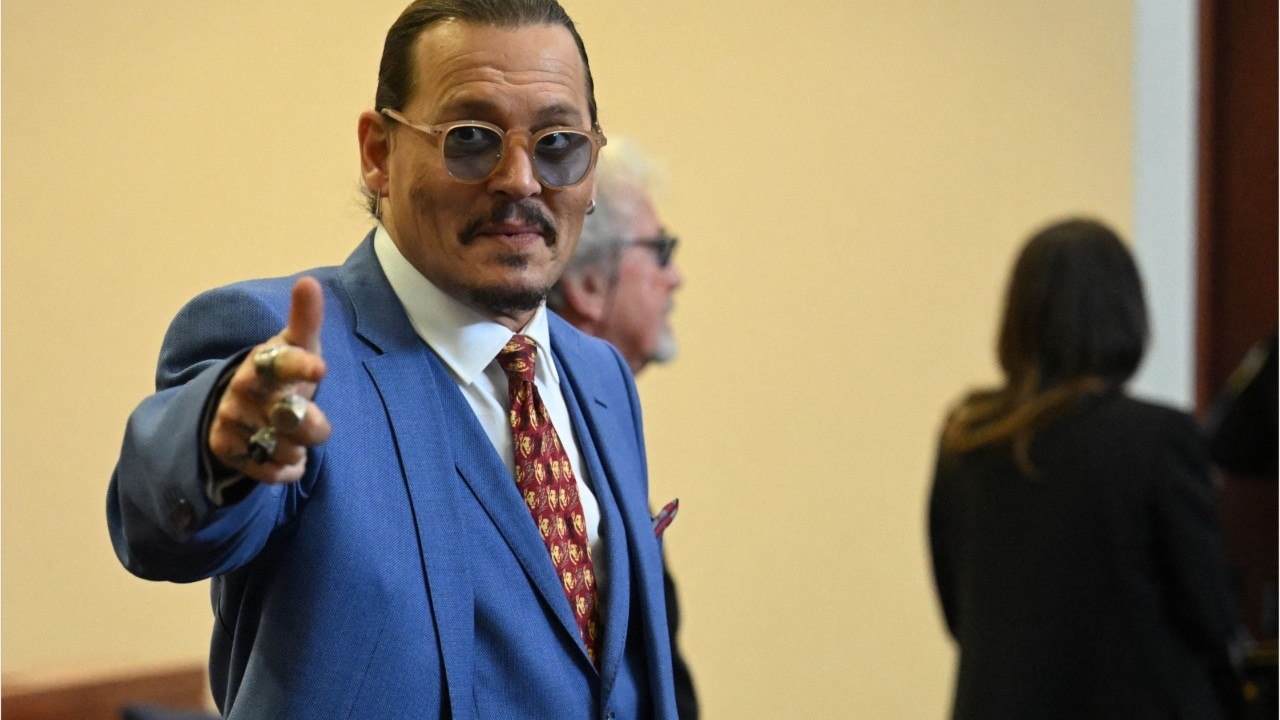 GALA VIDEO - Johnny Depp père d’un enfant caché ? Son procès prend une étrange tournure…