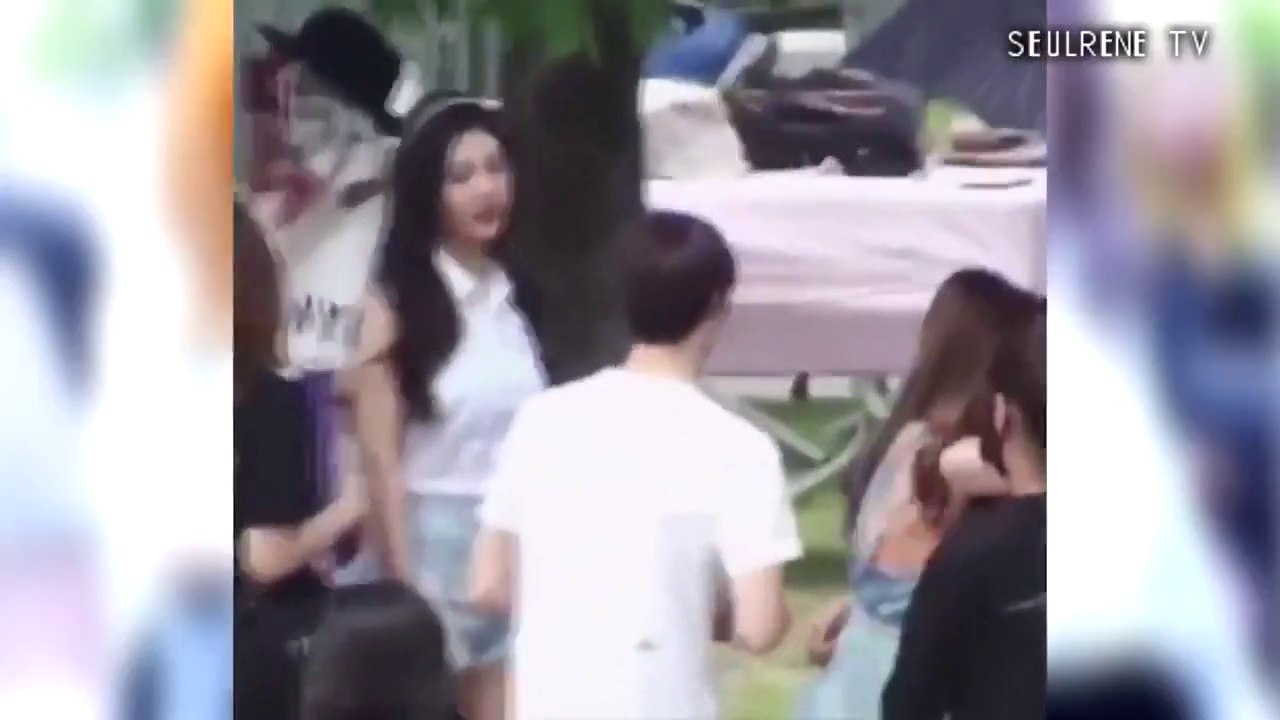 Irene embracing Seulgi