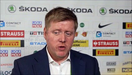 GB ice hockey coach Pete Russell