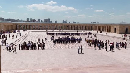 Avrupa şampiyonu Anadolu Efes'ten Anıtkabir'e ziyaret